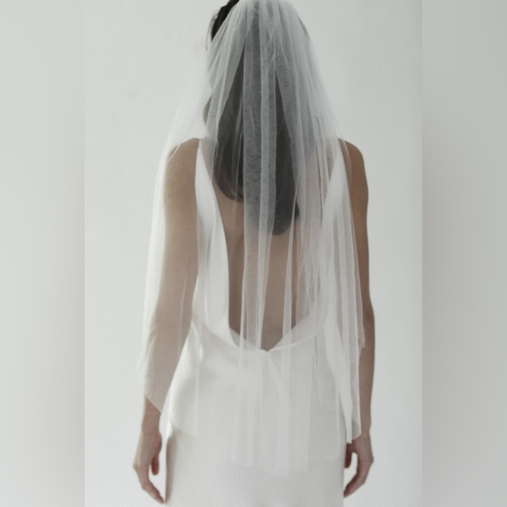 Ivory Fingertip Wedding Veil